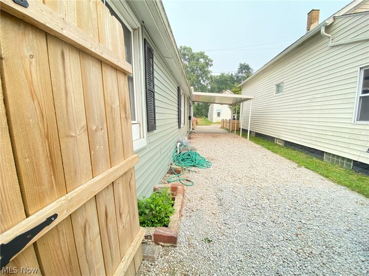Property Photo: 4318 E 72nd Street OH 44105