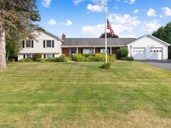 Property Photo: 8 Green Meadow Acres VT 05491