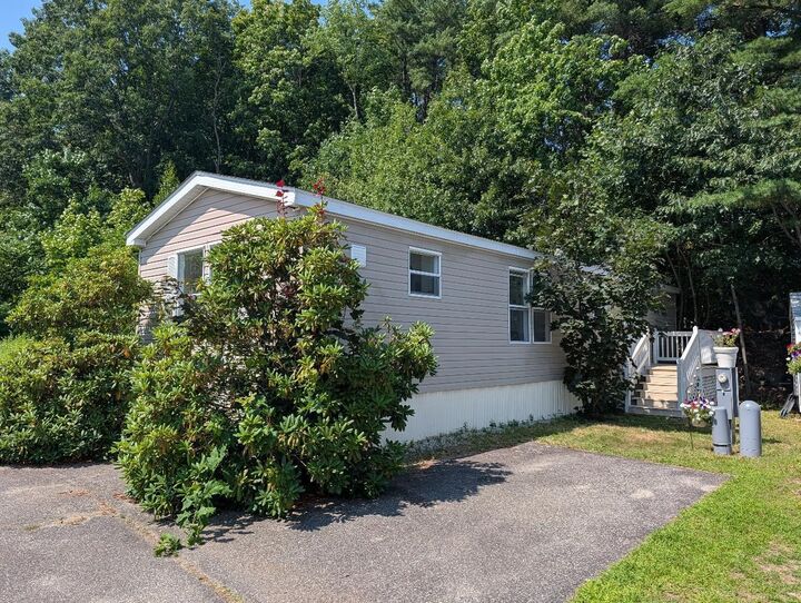 Property Photo: 5 Tuna Terrace NH 03801