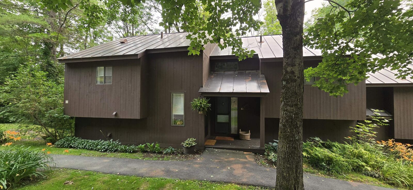 Property Photo: 445 Old Quechee Road VT 05059