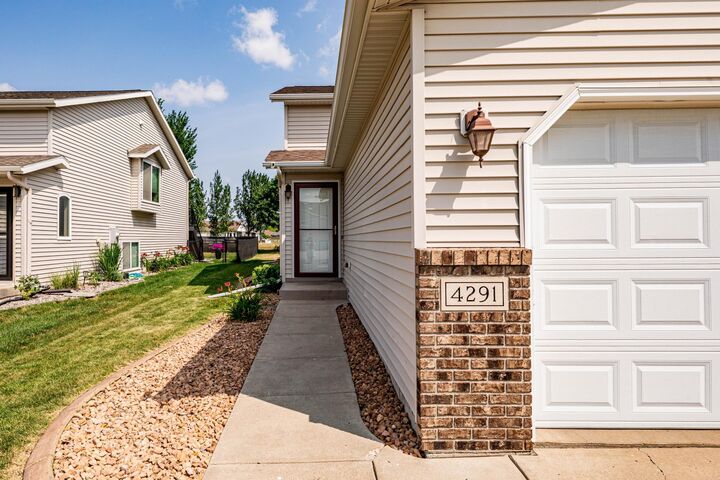 Property Photo: 4291 39th Avenue S ND 58104