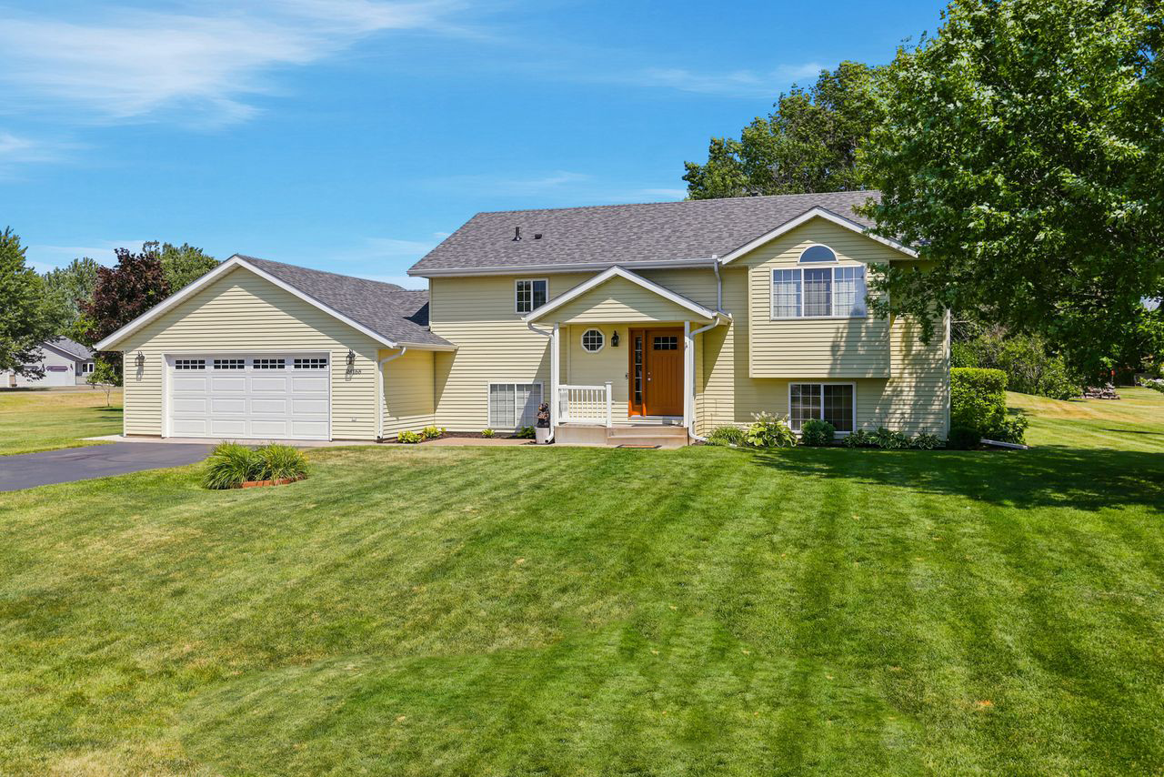 Property Photo:  24168 68th Avenue  MN 56301 