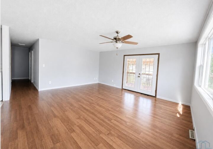 Property Photo:  501 E 31st St.  IA 68776 