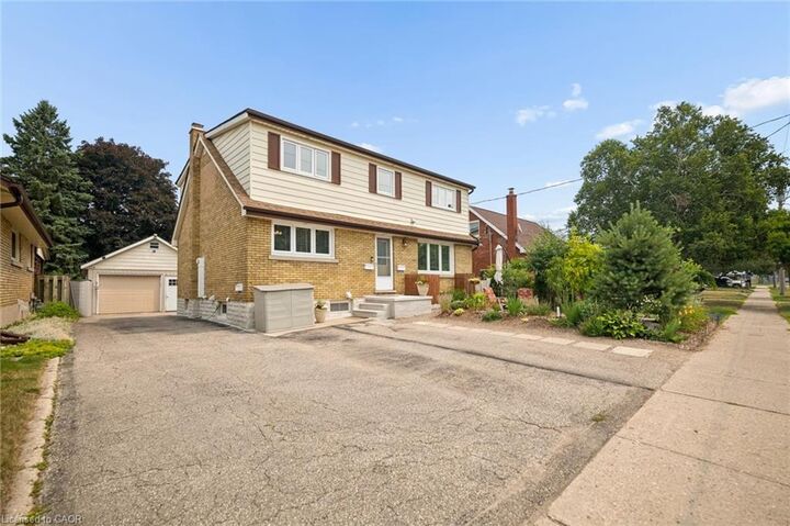 Property Photo:  476 Prospect Avenue  ON N2A 1E1 