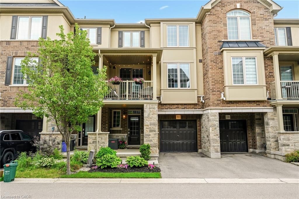 Property Photo: 392 Cranbrook Common ON L6H 0P9