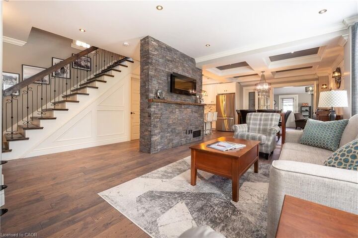 Property Photo: 40 Moore Avenue ON N2H 3S1