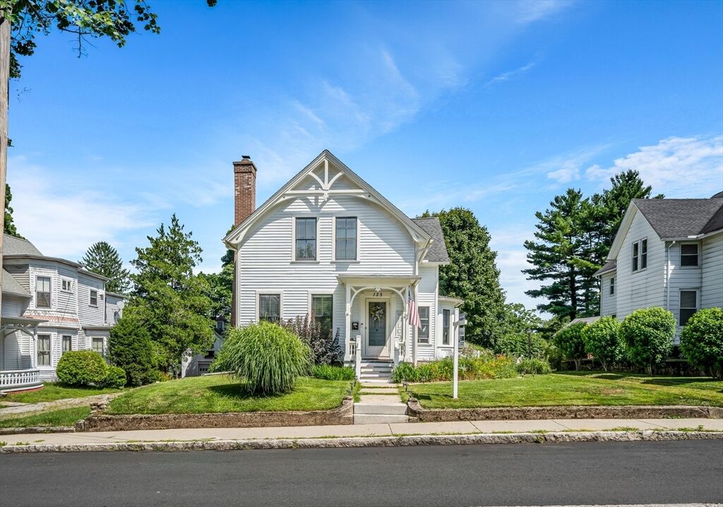 Property Photo:  125 Chapin St  MA 01550 