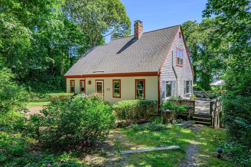 Property Photo:  19 Joshuas Way  MA 02633 
