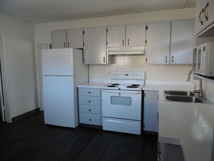 Property Photo: 208 Patricia Street AB T0E 1E0