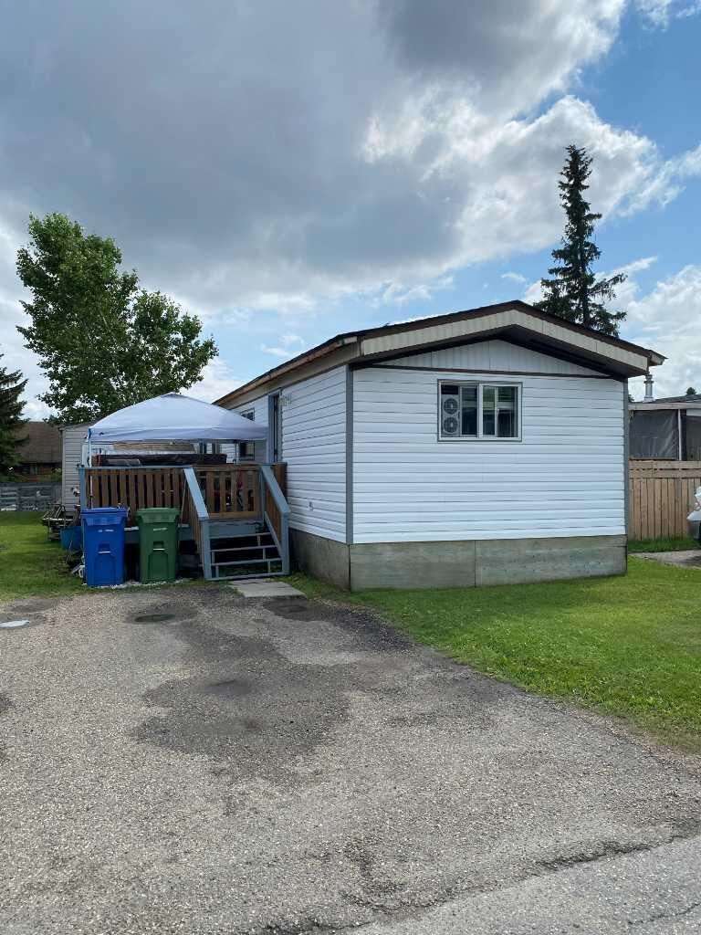 Property Photo: 5344 76 Street 167 AB T4P 2A6