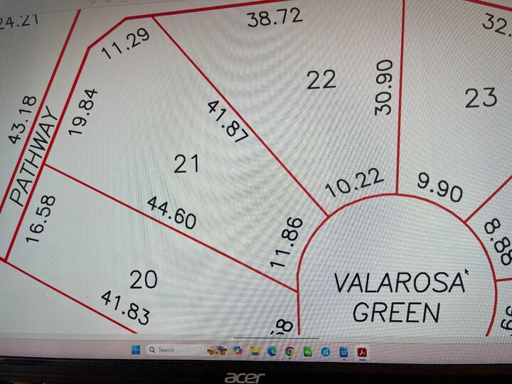 11 Valarosa Green — photo 1