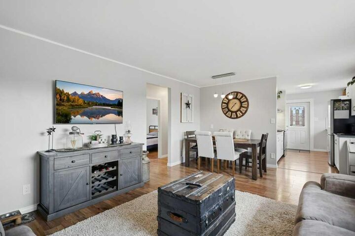 Property Photo: 5028 48 Avenue AB T0M 0M0