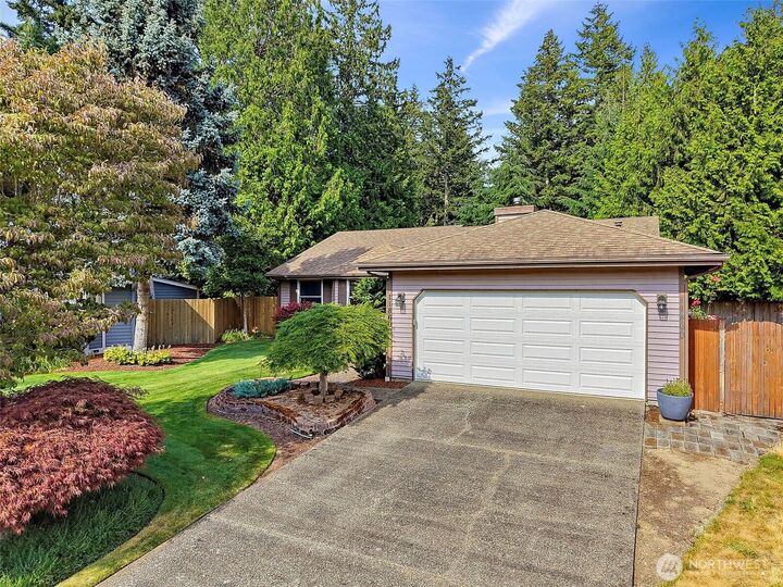 Property Photo:  11860 SE 321st Place  WA 98092 