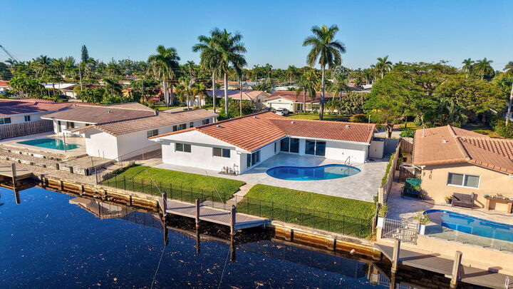 Property Photo: 1478 NE 57th Court FL 33334