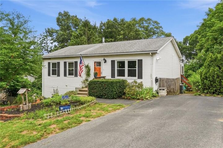 Property Photo:  37 Crestwood Drive  RI 02893 