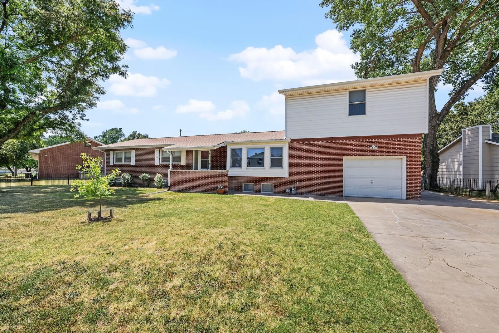 Property Photo: 6321 N Ulysses St KS 67219-1721
