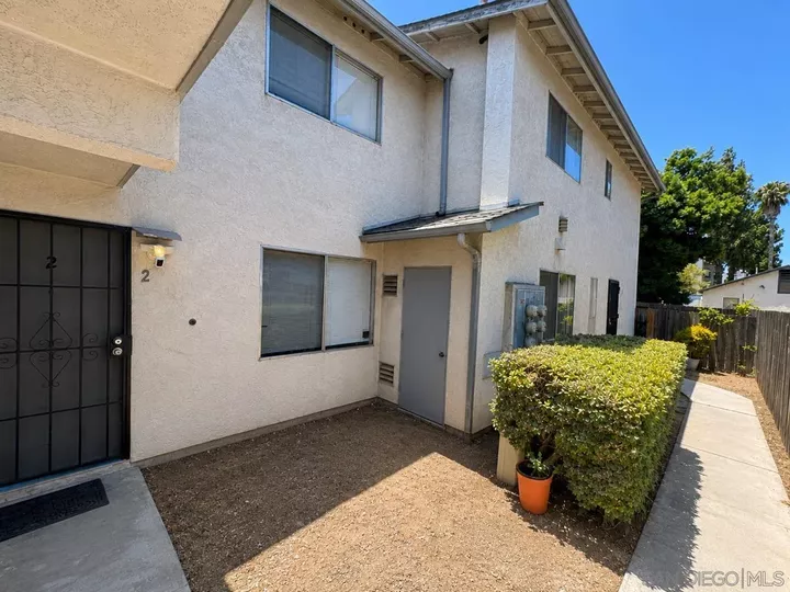 Property Photo: 360 Claydelle Ave CA 92020