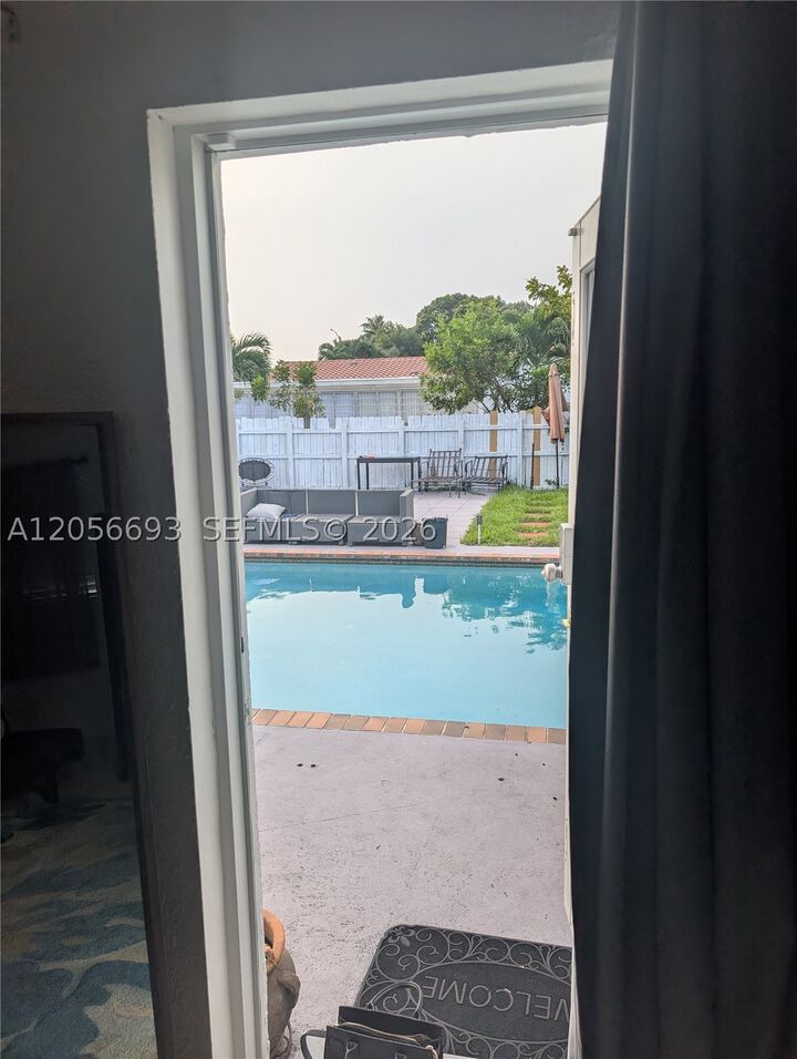 Property Photo: