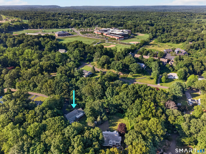 Property Photo:  7 Bailey Drive  CT 06437 