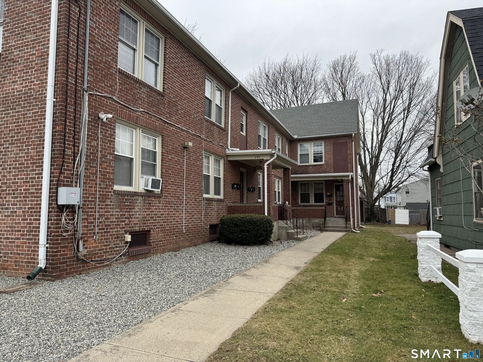 Property Photo:  297 Park Street 2fb  CT 06516 