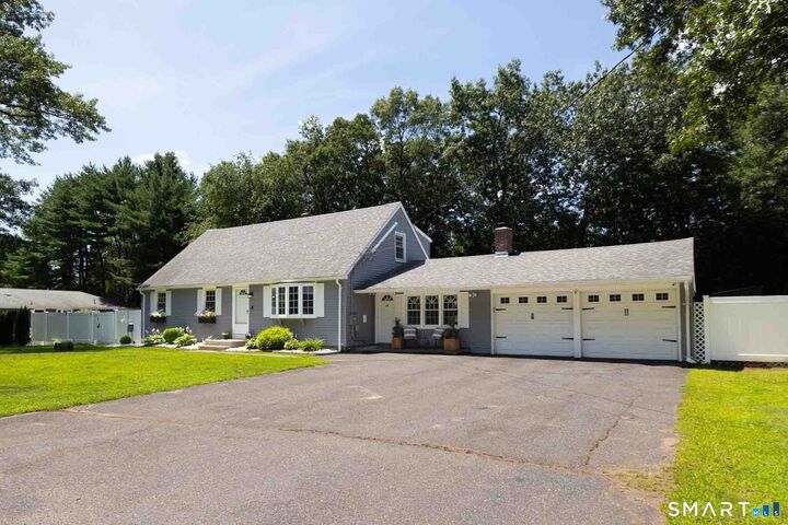 Property Photo:  18 Norwood Drive  CT 06489 