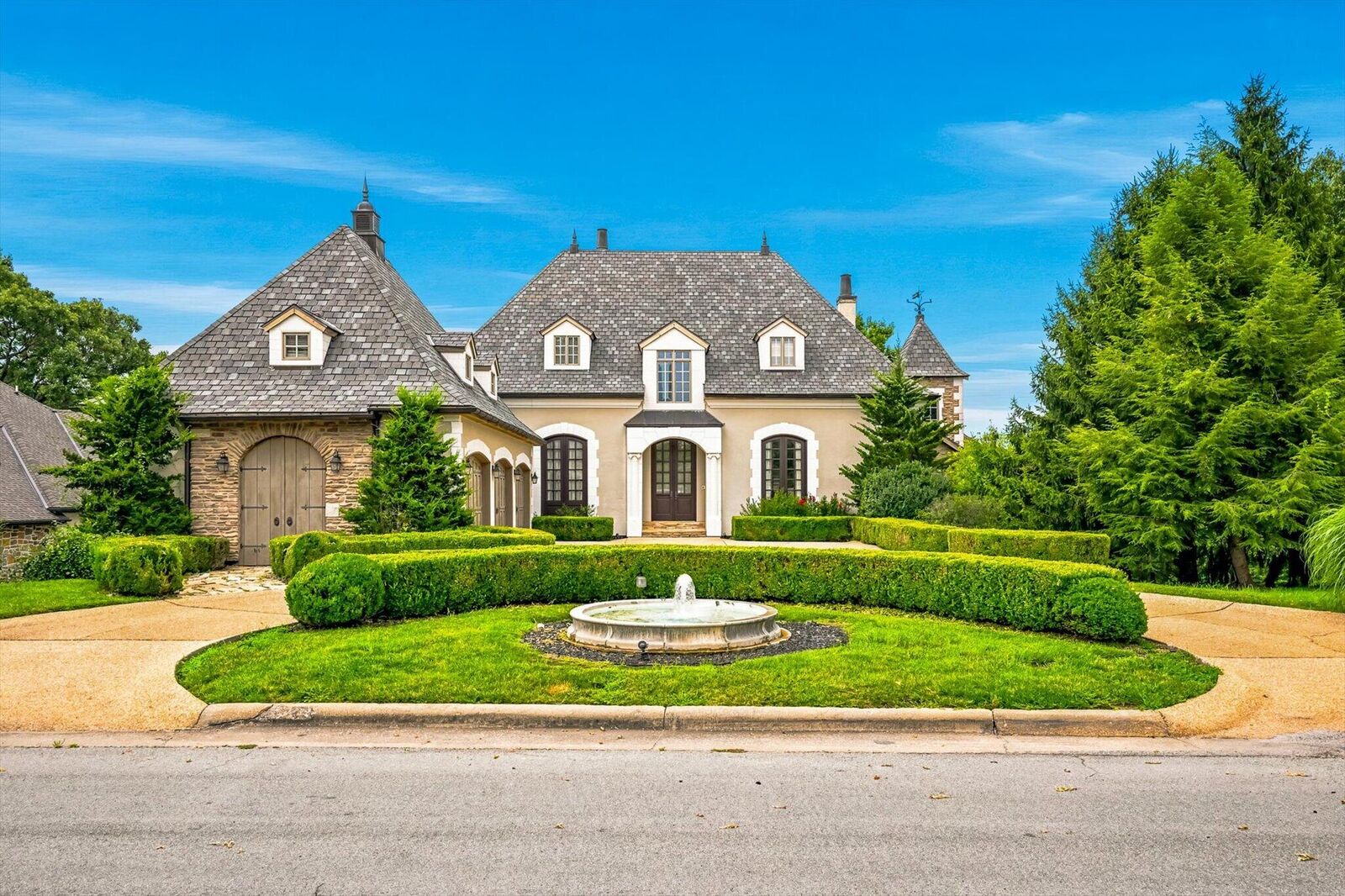Property Photo: 6108 S Bluff Ridge Road MO 65721