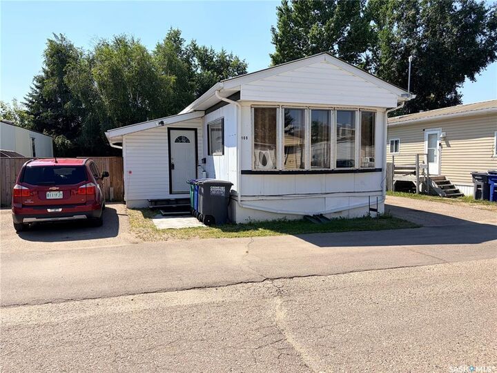 Property Photo: 219 Grant Street 108 SK S7N 2A5