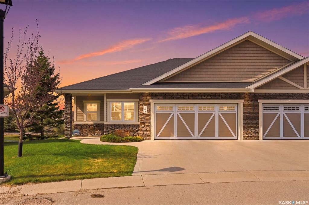 Property Photo:  542 Pringle Crescent 105  SK S7T 0W9 