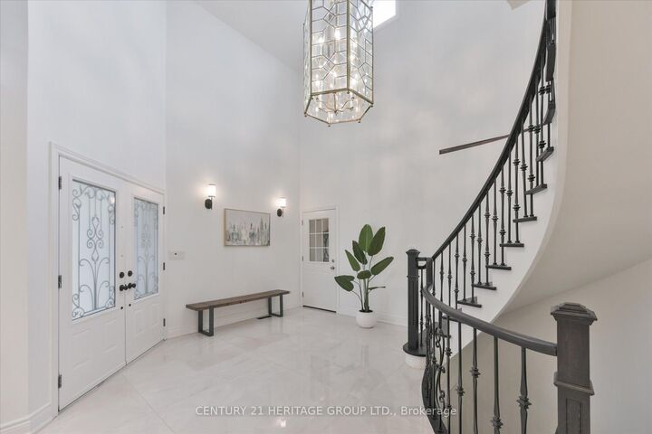 Photo de la propriété: 22 Tannery Court ON L4C 7V4