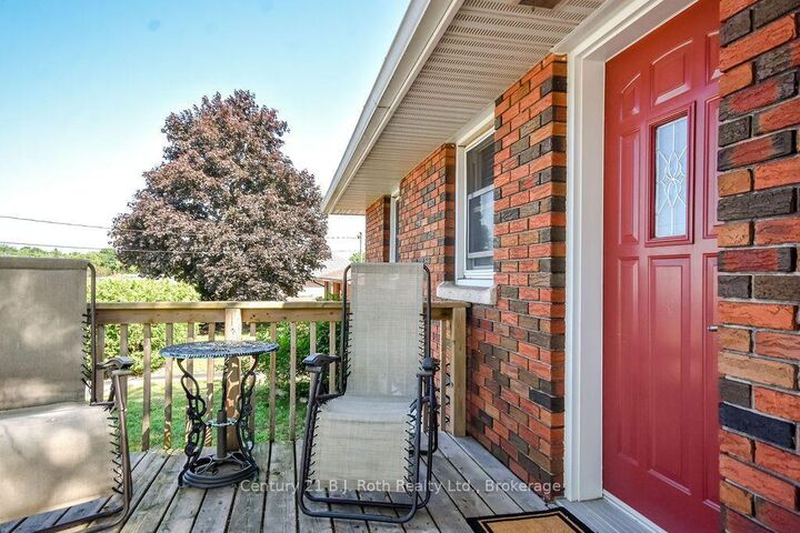 Property Photo:  449 Irwin Street  ON L4R 2V6 