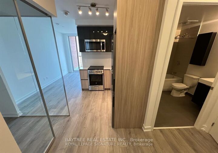 Property Photo: 3100 Keele Street 1107 ON M3M 0E1
