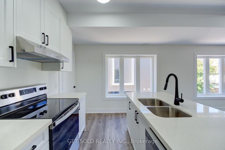 Property Photo: 6701 Thorold Stone Road 14 ON L2J 1B3