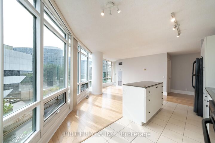 Property Photo: 361 Front Street W 603 ON M5V 3R5