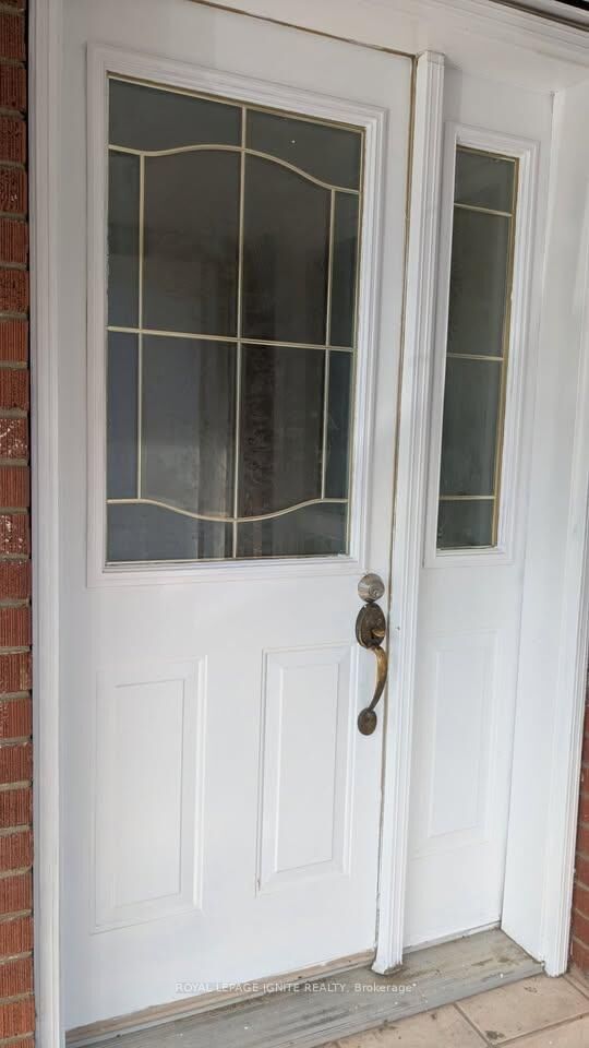 Property Photo: 15 Beacham Crescent Main ON M1T 1M9