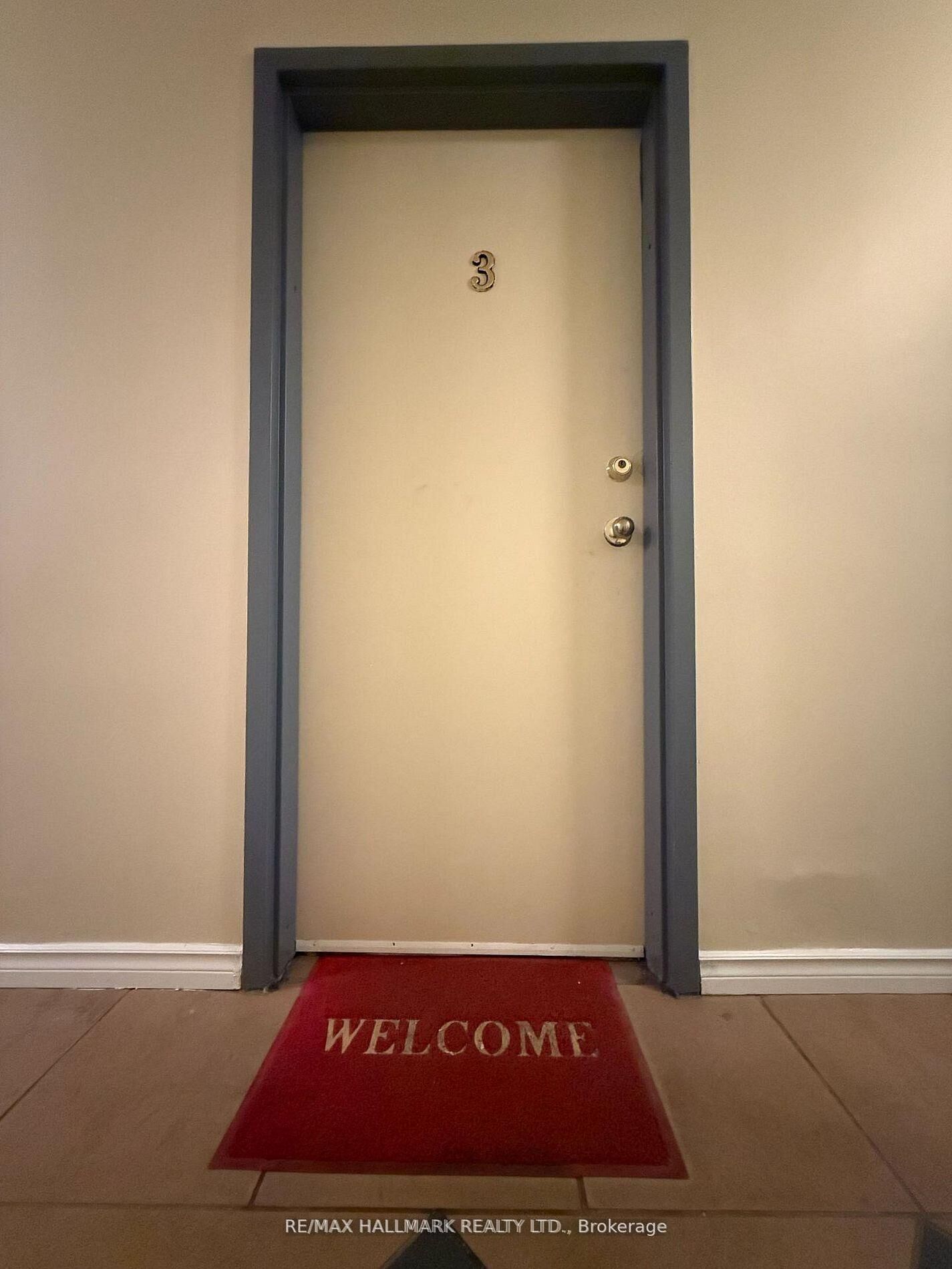 Property Photo: 2881 Lawrence Avenue E 3 ON M1P 2S9