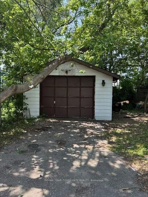 Property Photo: 74 Sixteenth Street ON M8V 3K1