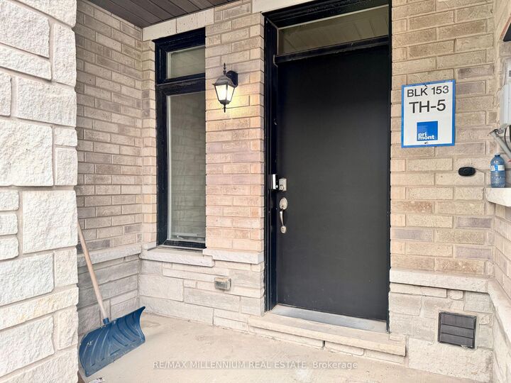 Photo de la propriété:  1559 Moonseed Place  ON L9E 1V4 