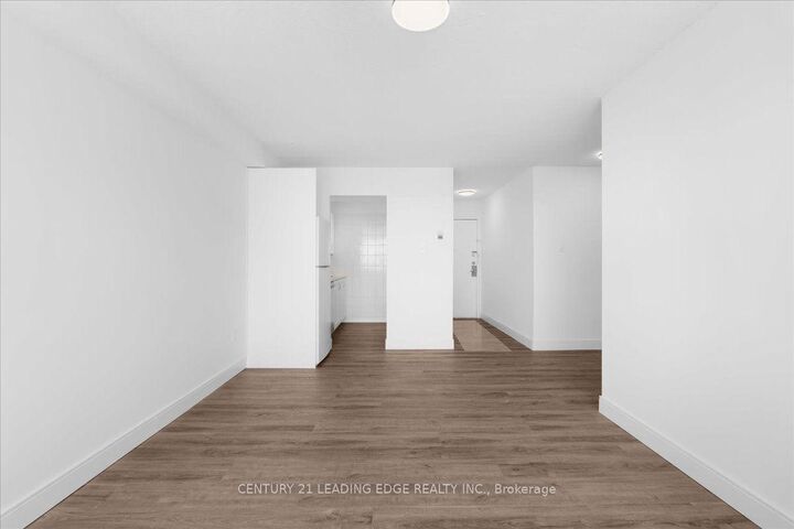 Property Photo: 200 Lotherton Pathway 1208 ON M6B 2G9