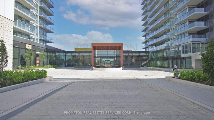 Property Photo: 95 McMahon Drive 1109 ON M2K 0H1