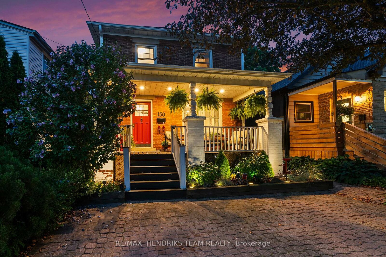 Property Photo: 150 York Street ON L2R 6E7