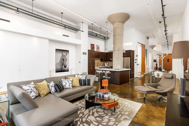 90 Sumach Street W 306 — photo 1