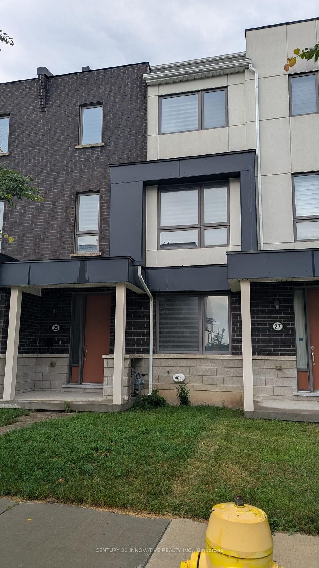 Property Photo: 29 Adam Sellers Street E ON L6B 0R1