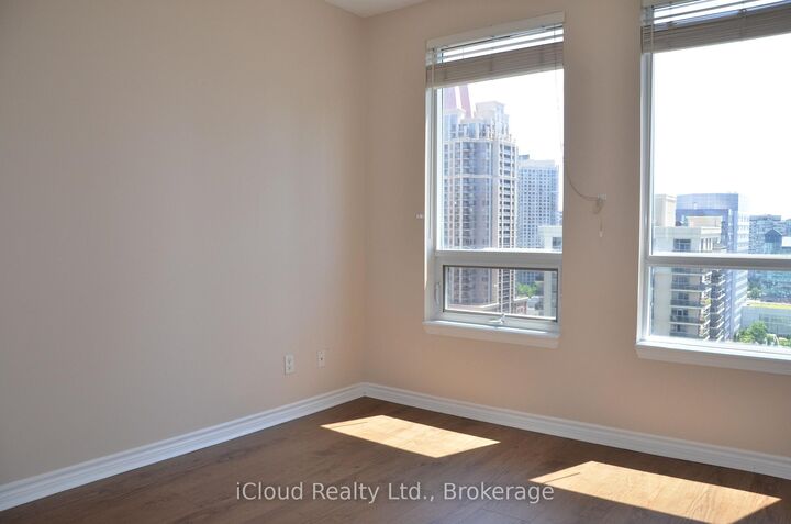 Property Photo: 388 Prince Of Wales Dr Drive 1610 ON L5B 0A1