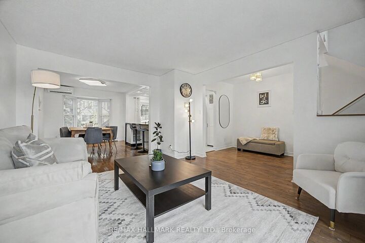 Property Photo: 6780 Formentera Avenue Unit 53 ON L5N 2L1