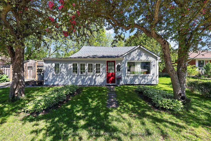 Property Photo: 246 Weir Street ON L0M 1S0