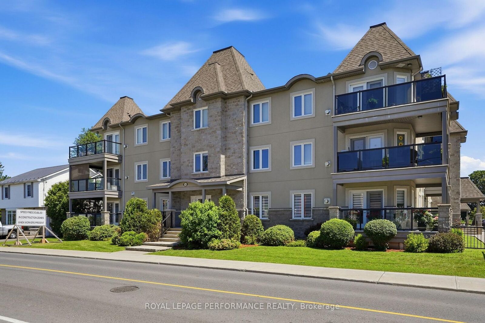 Property Photo: 770 Principale Street 304 ON K0A 1M0