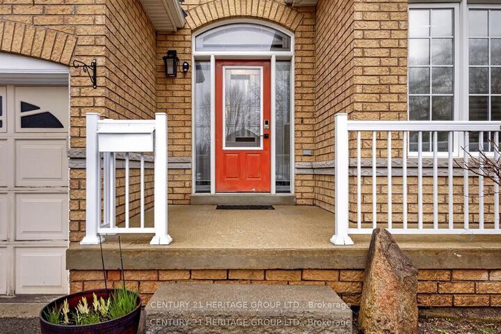 Property Photo: 136 Riveredge Drive ON L4P 2P3