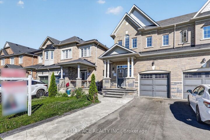 Property Photo: 54 Altura Way ON L6P 4A1
