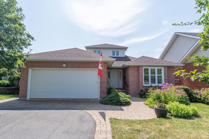 Property Photo: 1172 Kirkman Court ON K6H 5E2
