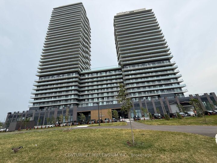 Property Photo: 15 Skyridge Drive 2101 ON L6P 4S3